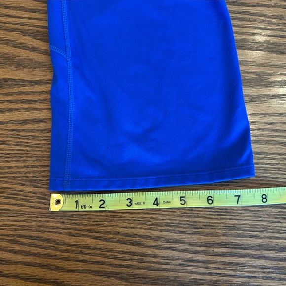 Athleta Vibrant Blue Women's Legging Capris with Back Zip Pocket Size S - Picture 4 of 8